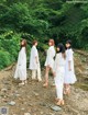 Mameshiba no Taigun 豆柴の大群, FRIDAY 2020.12.11 (フライデー 2020年12月11日号) P4 No.f0e4f4
